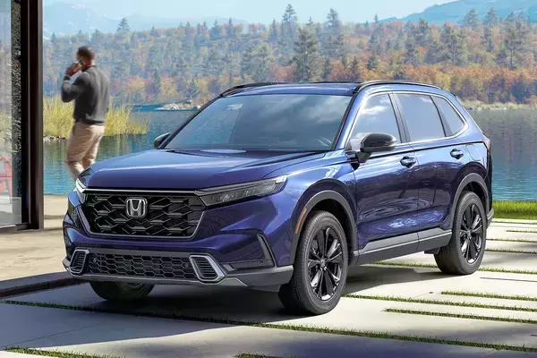 「日本は世界から見たら特殊な市場！　日本じゃイマイチな車種がアメリカでは30倍も売れる例もあった」の画像