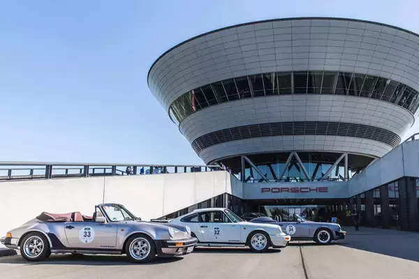 「数字１つが違うだけで「千万単位」で値段が変わる！　コレクターが血眼になって調べる「ナンバーマッチング」って何？」の画像