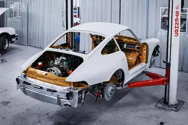 「数字１つが違うだけで「千万単位」で値段が変わる！　コレクターが血眼になって調べる「ナンバーマッチング」って何？」の画像