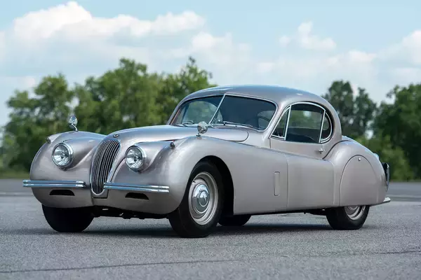 「ドロップヘッドクーペってどんなクルマ？　さすが「ロールス・ロイス」独特の言い回しだらけだった」の画像