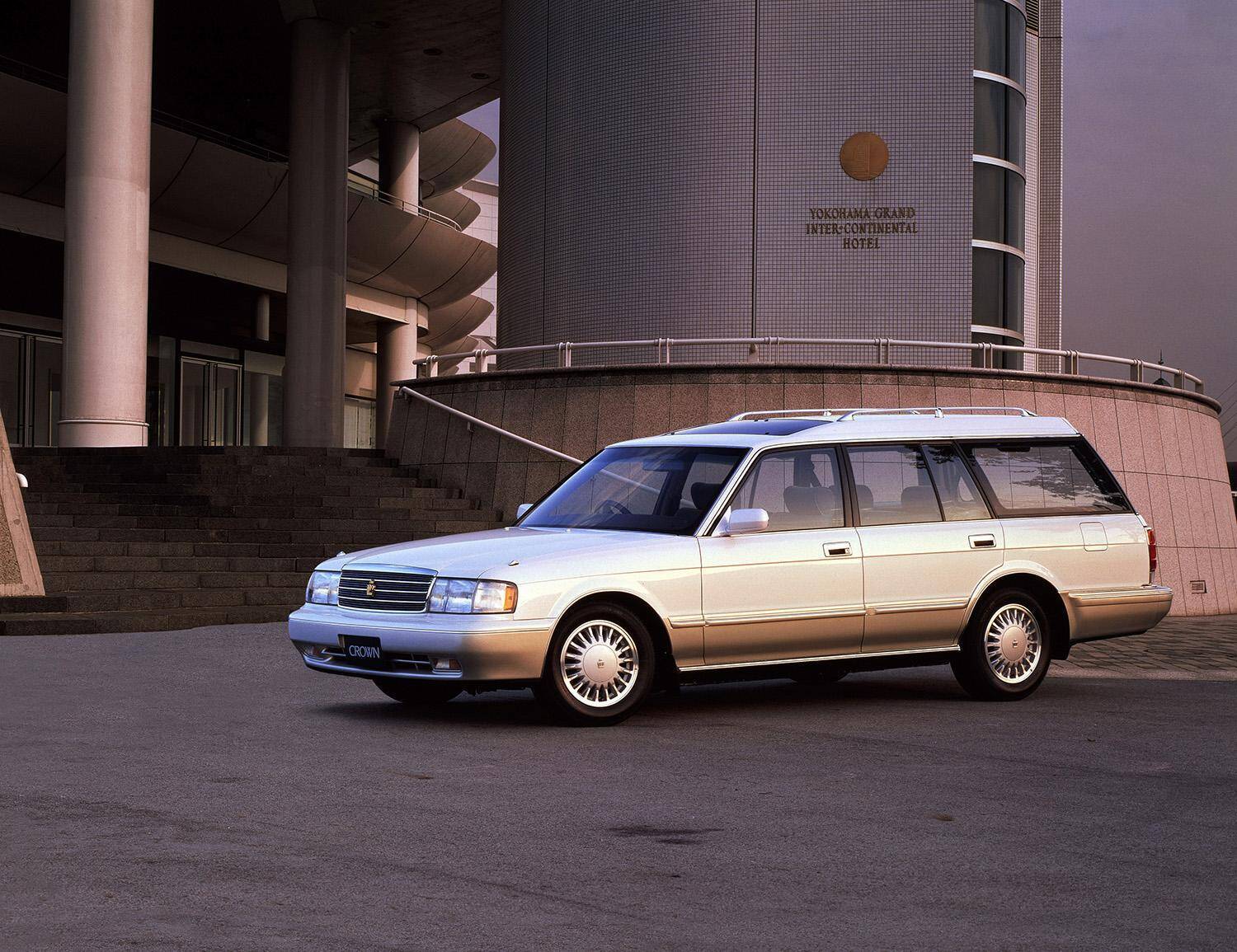 クラウンシリーズ最後に登場のエステート！　「クラウンにワゴン？」なんて思ったらじつは伝統あるモデルだった