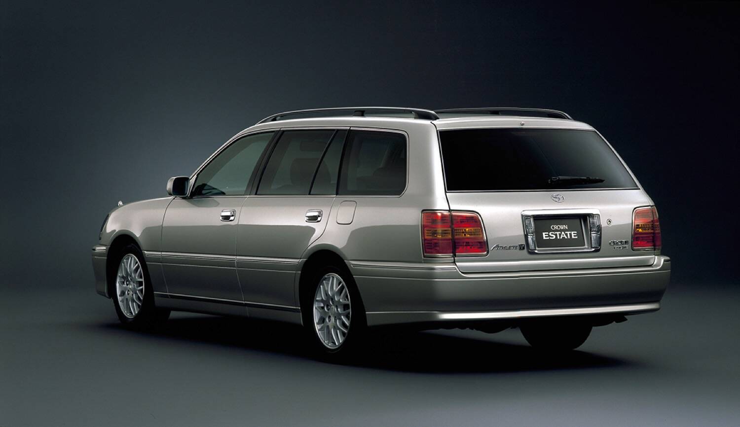クラウンシリーズ最後に登場のエステート！　「クラウンにワゴン？」なんて思ったらじつは伝統あるモデルだった