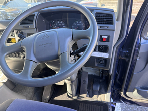 中型トラックは「ほぼ」乗ってきたぜ……ウイング車がまだだった！　念願かなって知り合いのウイング車を穴が空くほど観察してみた