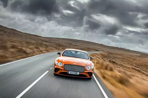 「ベントレー史上最強にしてもっとも豪華なモデル！　コンチネンタルGTに「マリナー」が登場」の画像