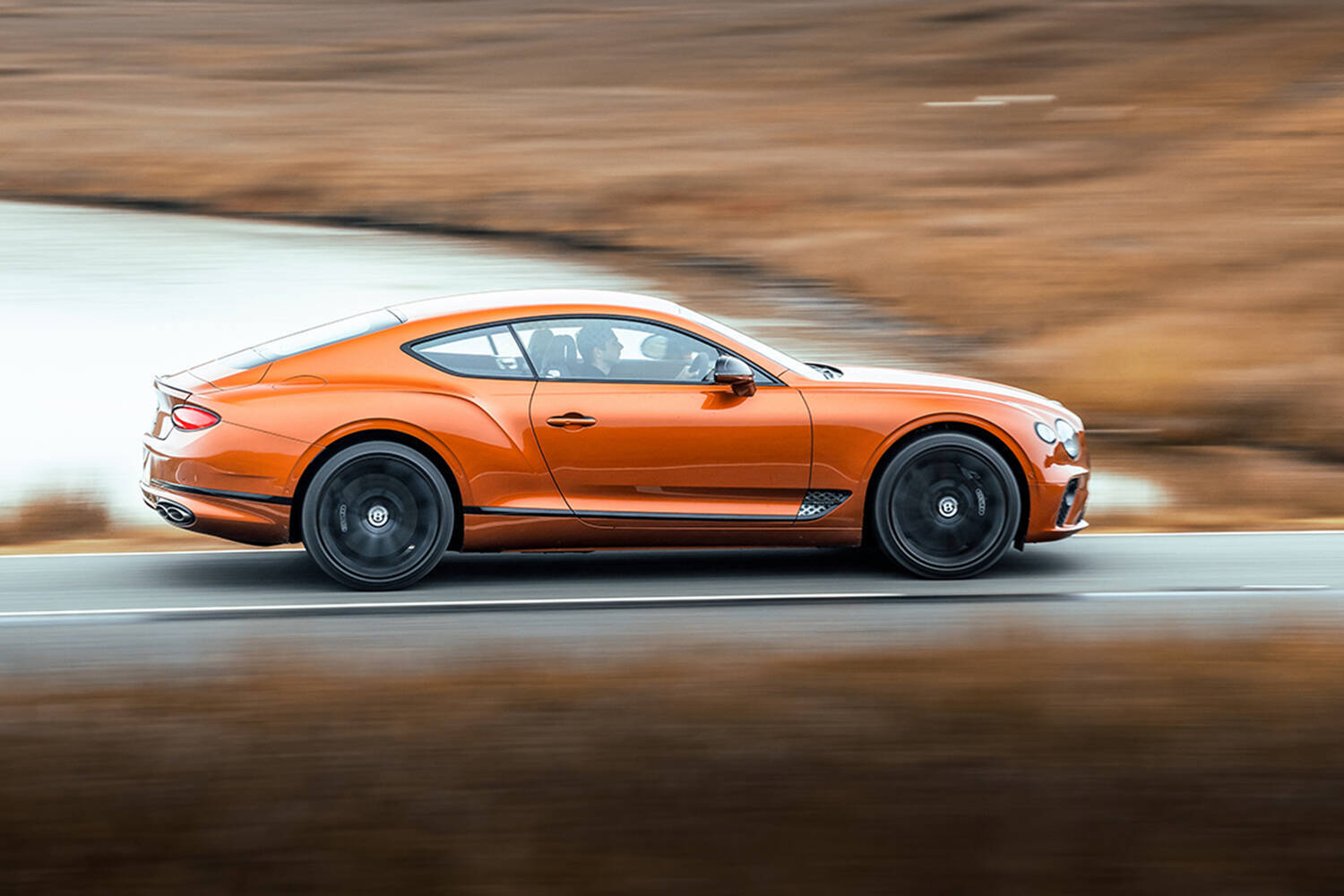 ベントレー史上最強にしてもっとも豪華なモデル！　コンチネンタルGTに「マリナー」が登場