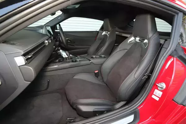 「スポーツカーで第２の青春……でも高齢だし危ない思いはイヤ！　そんなリターンドライバーがブイブイ言わせられる国産車４選」の画像