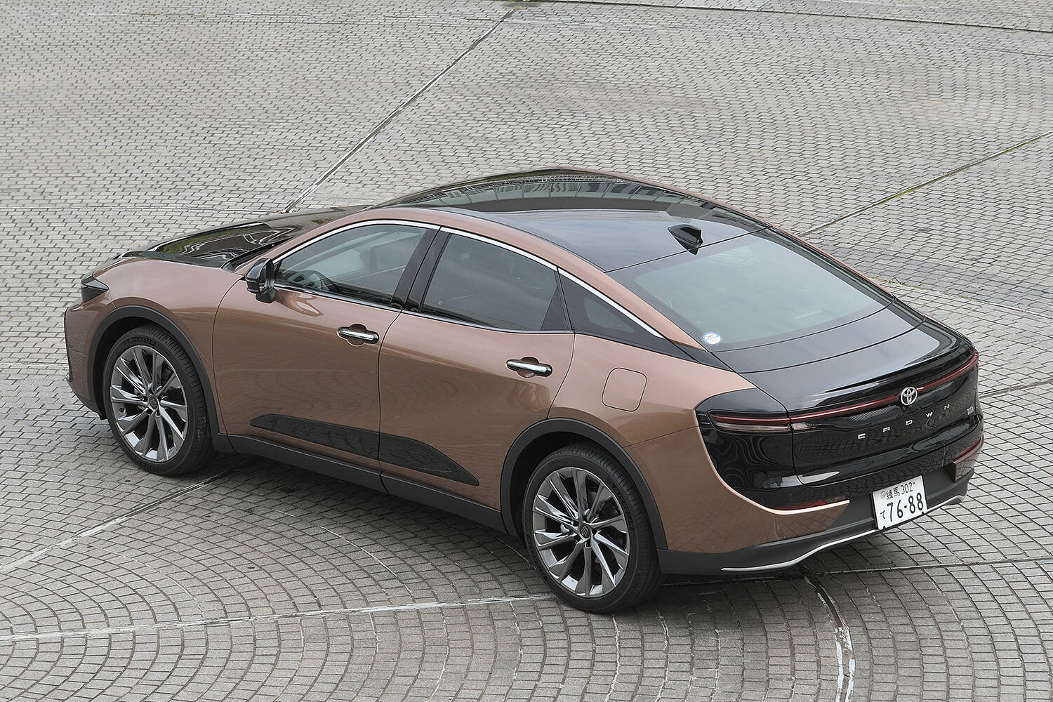 話題の新型クラウン！　ぶっちゃけ乗ってどうでした？　【ド直球インプレ　青山尚暉編】