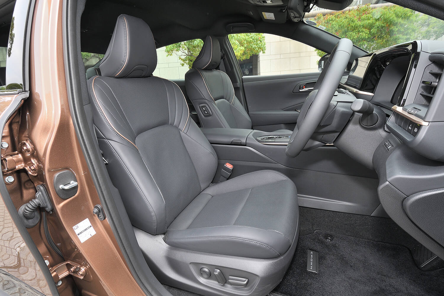 話題の新型クラウン！　ぶっちゃけ乗ってどうでした？　【ド直球インプレ　青山尚暉編】