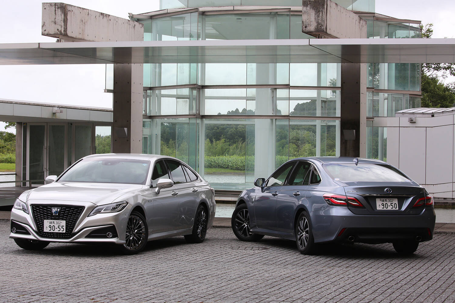 SUV化の噂もあればセダン生き残り説もあるクラウン！　15代の歴史を一気見せ