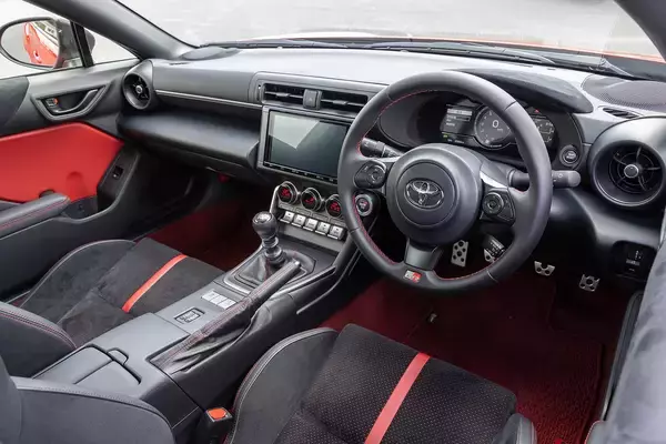 「人気のFRスポーツ「トヨタ86／GR86」！　詳細と進化の歴史を解説」の画像