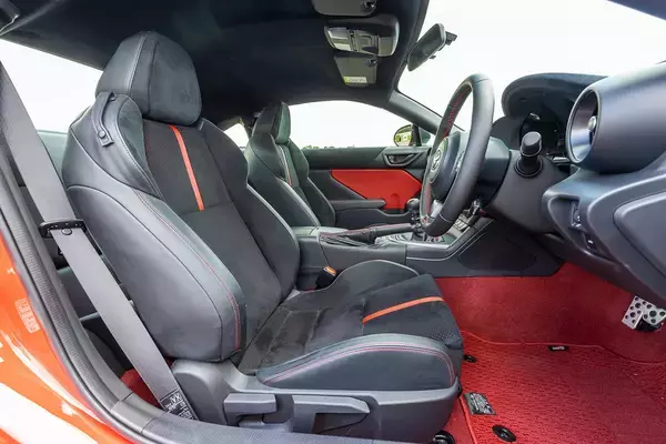 「人気のFRスポーツ「トヨタ86／GR86」！　詳細と進化の歴史を解説」の画像