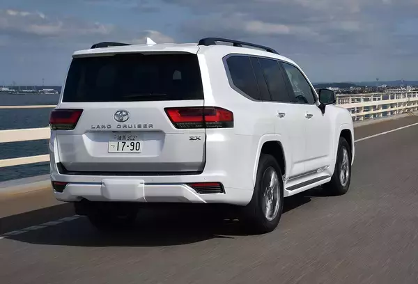 「いつになったら普通に買えるんだ！　発売から数年たっても「ランドクルーザー」と「ジムニー」の納期が年単位なワケ」の画像