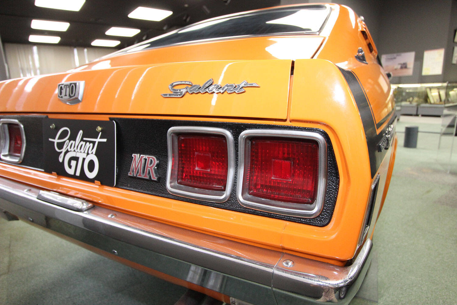 なんだこの「全部載せ」感ある車名は！　三菱コルトギャランGTOという激シブクーペとは