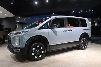 これまでも普通に強烈な悪路も走れてたけど!?　デリカD:5が19年目で「S-AWC」を採用した理由を担当者に直撃!!