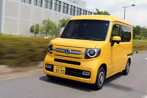 「「死ぬまでに一度は乗りたいクルマは何ですか？」　女性ジャーナリストはスーパーカーと軽商用車が夢だった」の画像