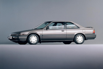 日本車かつ「並行輸入じゃない」のに左ハンドル！　超激レアな「左ハン」で正規販売されたクルマ３選