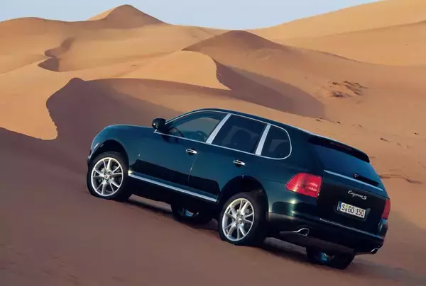 「同じ予算「300万円」でもご近所からの視線が違う！　デートで彼女も鼻高々の中古輸入SUV４台」の画像