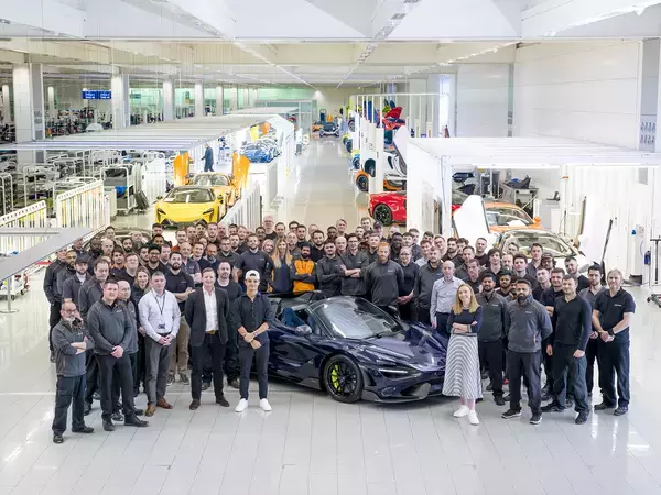 「若きF１ドライバーがプロデュースした世界に１台だけのマシン！　ランド・ノリス 仕様のマクラーレン 765LT Spider をお披露目」の画像
