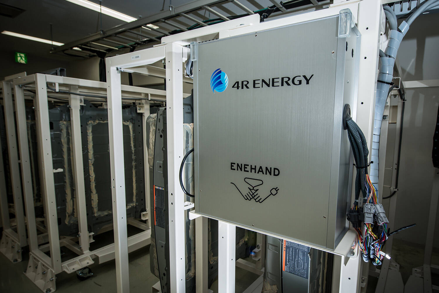 セルやモジュール交換もあるけど……ハイブリッド車の劣化したバッテリーはパックごと交換が正解だった