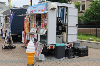 いまやイベント会場やオフィス街の風景で定着したキッチンカー！　始めるための金額や手続きってどんな感じ？