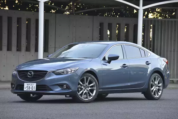 「現行は２車種のみ！　現在のマツダのセダンと過去の名車を振り返る」の画像