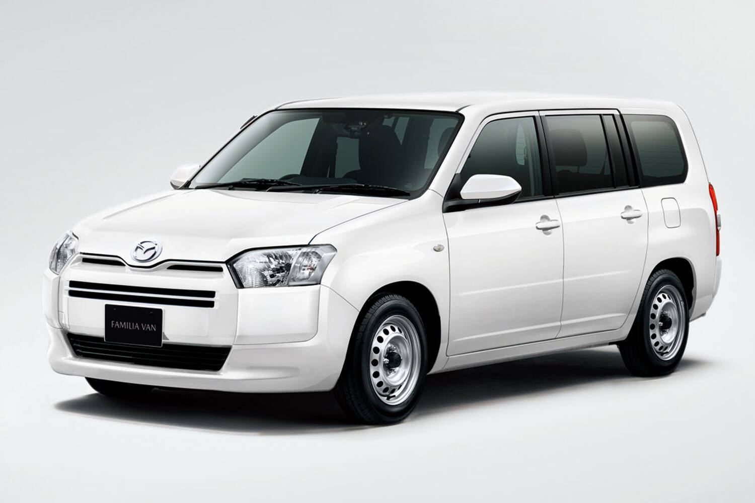 現行は２車種のみ！　現在のマツダのセダンと過去の名車を振り返る