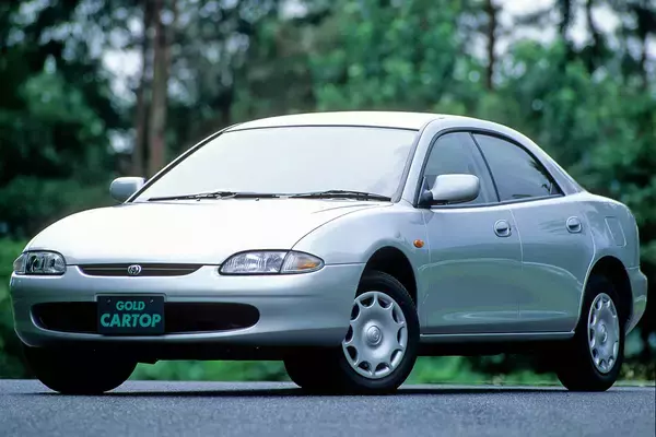 「現行は２車種のみ！　現在のマツダのセダンと過去の名車を振り返る」の画像