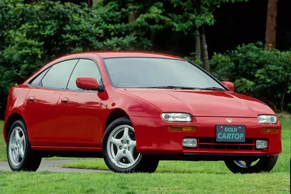 「現行は２車種のみ！　現在のマツダのセダンと過去の名車を振り返る」の画像