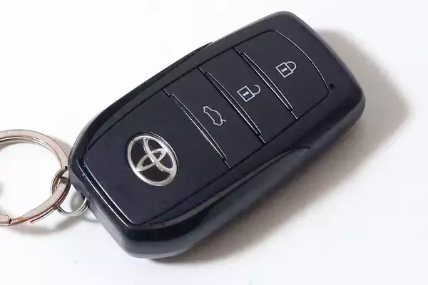 「ひょっとして画期的装備なのでは……と思って使ってみたらアレ？　クルマの正直不要感ある「おせっかい装備」５つ」の画像