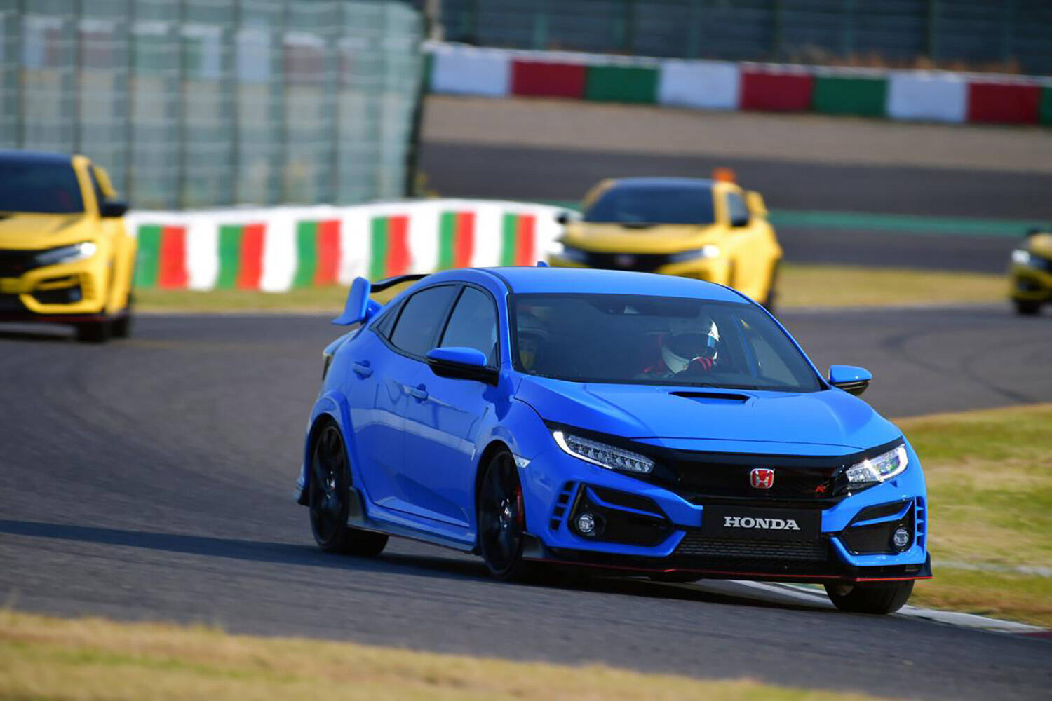 クルマ好きに根強い「FFアレルギー」！　やっぱり「スポーツ走行はリヤ駆動」は正しいのか考えてみた