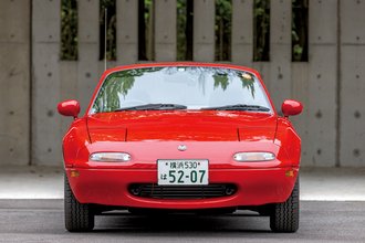 歴代ロードスター一気乗り！　「見た目はNAだけど走りはNCかな」【ViVi専属モデル 古畑星夏 MT女子はじめました ロードスター編】