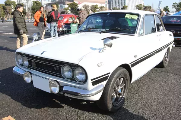 「ポルシェ・カローラ・ジープ・マセラティがそのまま登場！　車名が「歌詞」に登場するクルマ好きが歓喜する曲たち」の画像