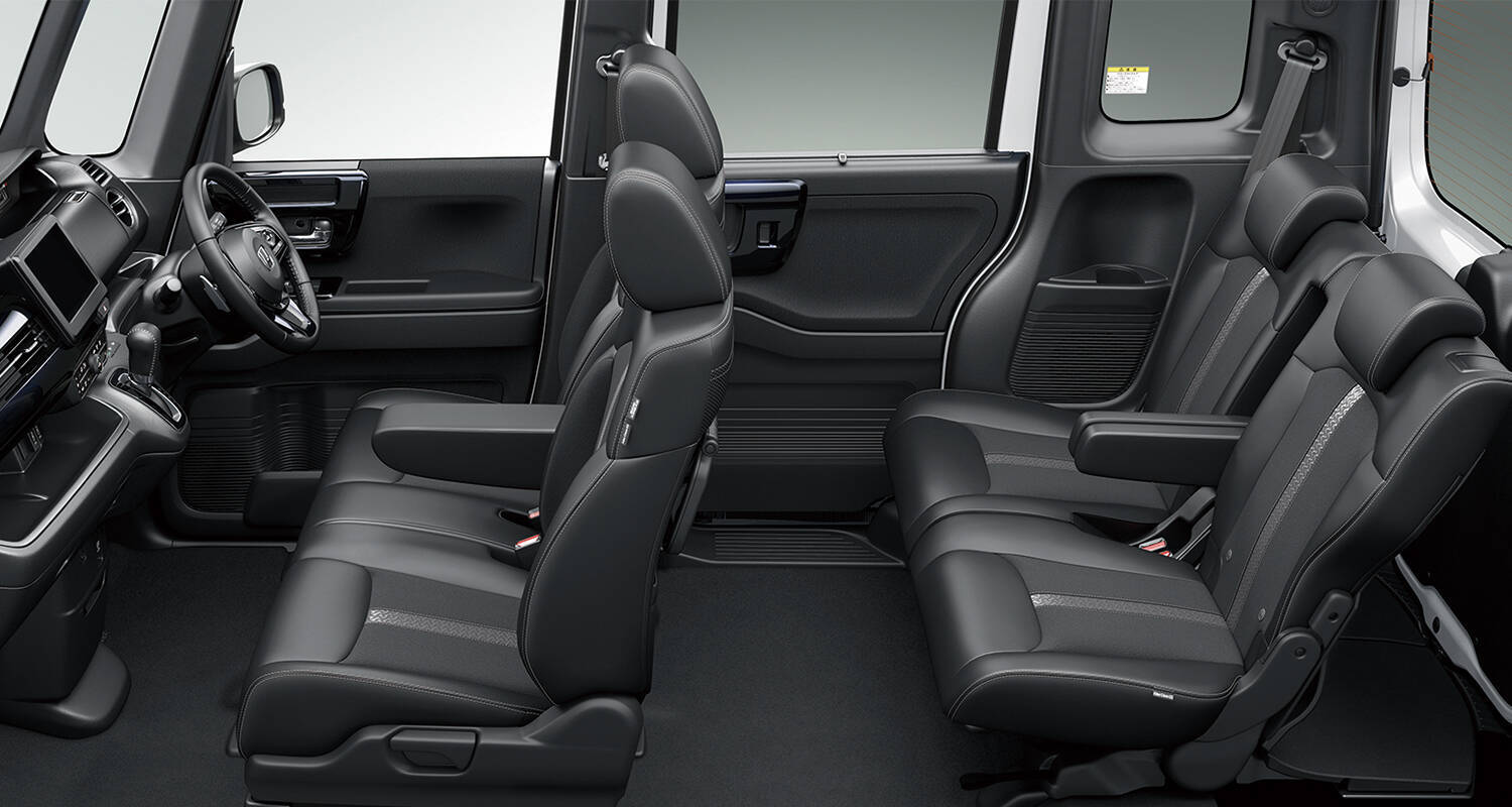 「軽自動車も高くなった」の声は本当だった！　普通車が余裕で買える超高額軽３台の価格に驚き