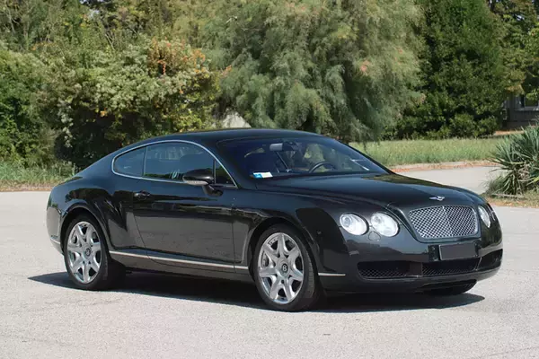 「超高級車だったのに中古だとこんな安いの!?　貧スタグラマーが「ドヤれる」イケてるクーペ４選」の画像