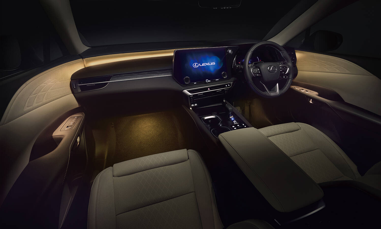 新時代のレクサスへ向けた大きな一歩はこの１台から！　プレミアムSUVの金字塔「レクサスRX」を販売