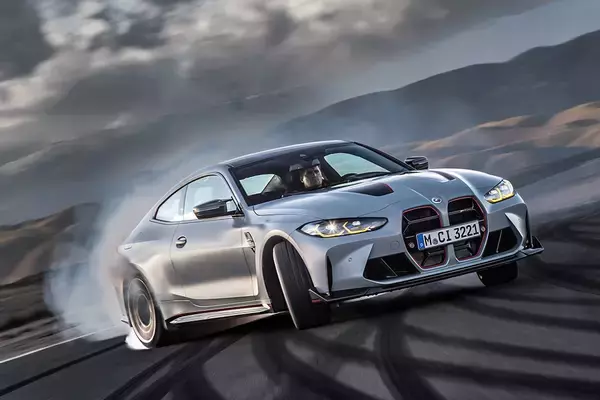 「BMWの超絶グレード「CSL」がM4で登場！　バカッ速モデルだけに与えられる「CLS」を歴代モデルから紐解く」の画像