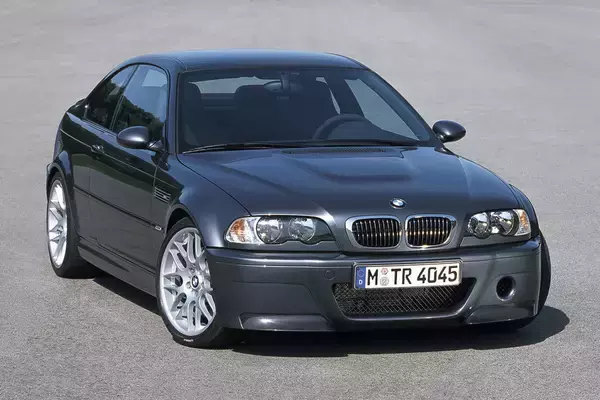 「BMWの超絶グレード「CSL」がM4で登場！　バカッ速モデルだけに与えられる「CLS」を歴代モデルから紐解く」の画像