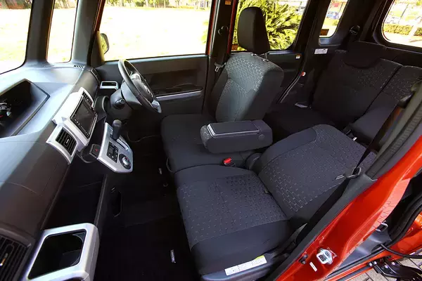 「なぜか購入の決め手に欠ける残念さ！　いいクルマでも「売れない」わずかに惜しい国産車４選」の画像