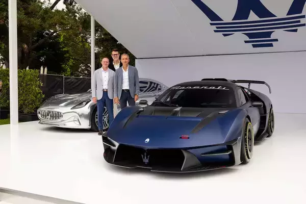 「庶民にゃとんと縁がない超高額ハイパーモデルラッシュ！　モントレーで発表された「これぞ眼福の極み」なクルマ６選」の画像