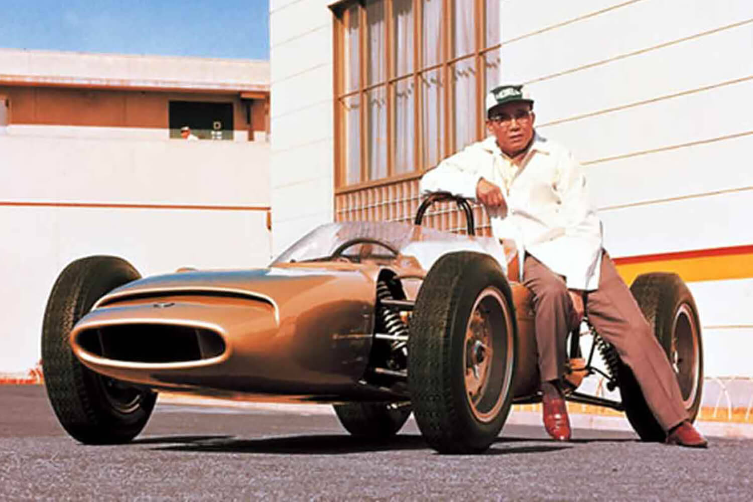 宗一郎イズムを体現したホンダの白い作業着！　作っているのは100周年を迎える老舗企業だった