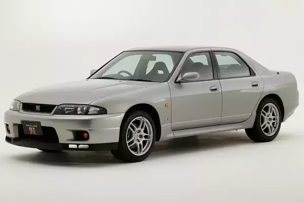 「１億も見えてきた!!　スカイラインGT-Rの中でもさらに特別な「限定モデル」５台の「目玉が飛び出る」おったまげ中古価格」の画像