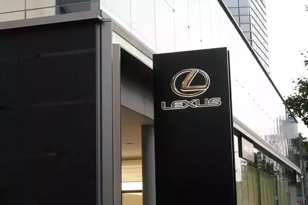 「日本でも「欲しいっ」の声多数！　それでもレクサスのミニバン「LM」が日本に導入されないワケ」の画像