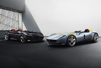 えっ、クラシックカーでもないのに2.6億円のフェラーリが38億円で落札!?　600台目の限定車「SP3」にあり得ないプライスが付いたワケ