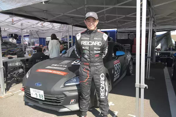 「GR86＆BRZレースの参戦ハードルと面白さはどのぐらい？　参戦ドライバーに直撃した」の画像