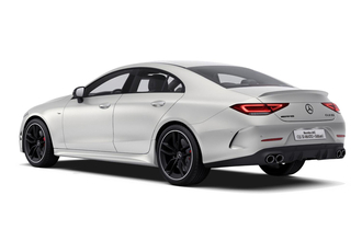 モデルのマギーさんが現金一括購入した日本限定50台の「バカッ速」クルマとは？