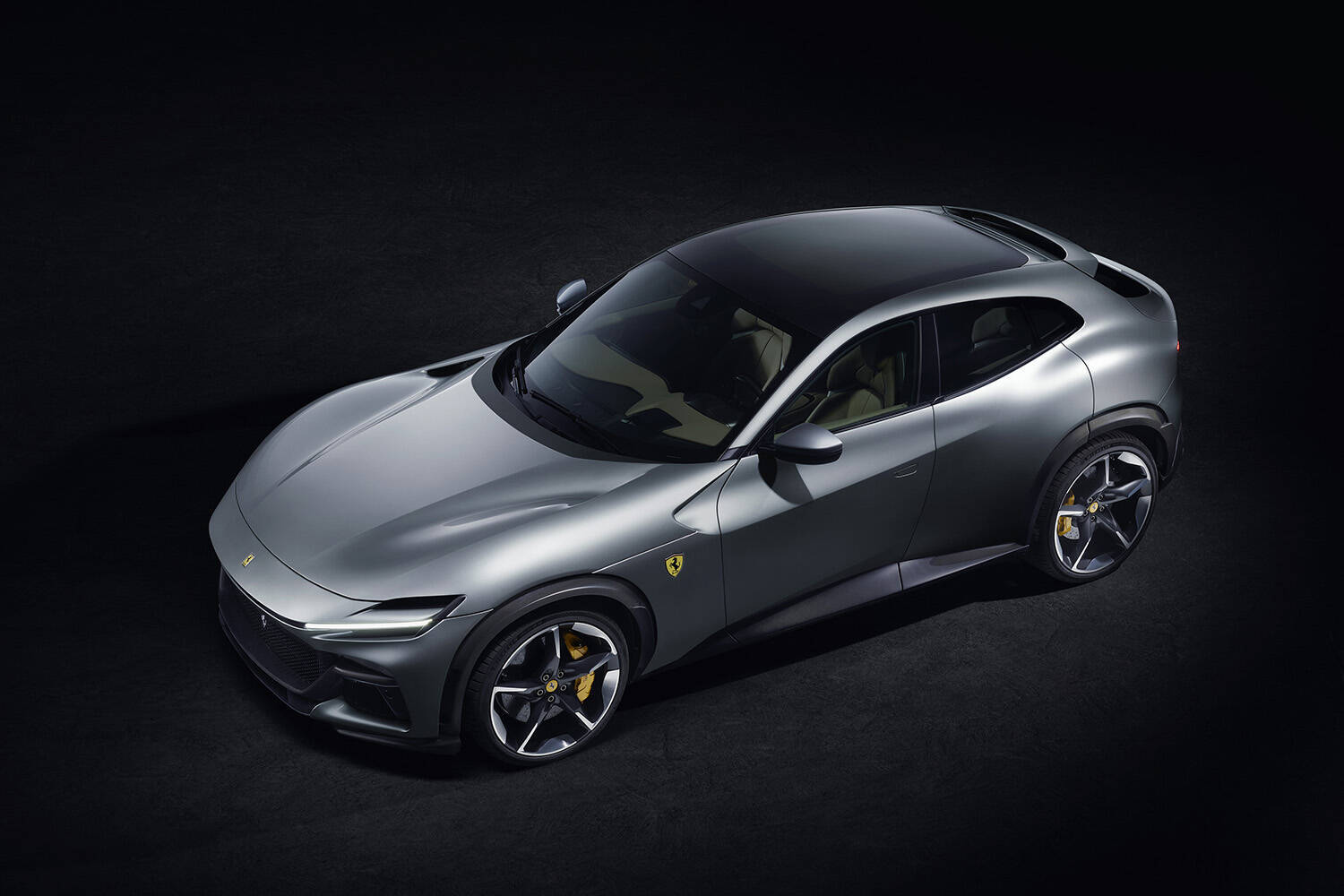 フェラーリのSUVは現地価格で約5600万円！　ブランド初の4ドアモデルとなるプロサングエを発表