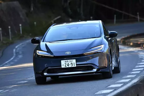 「【試乗】新型プリウスはカッコイイだけじゃなくて走りも相当いいぞ！　まだ発売前のPHEVはさらに衝撃だった」の画像
