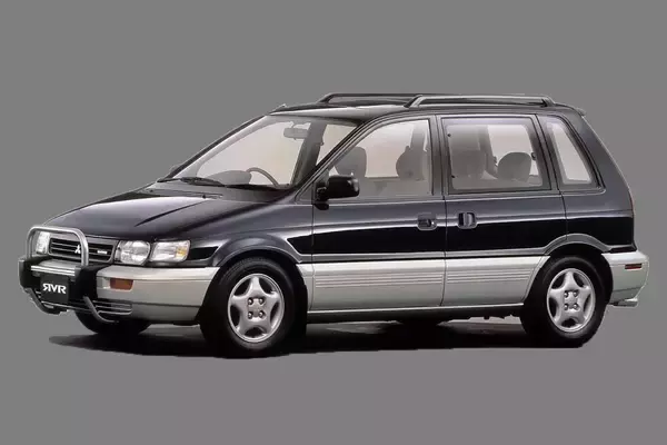 「こんなスゲーのが30年前にあったんだ！　第一次SUVブームで登場した「最新モデル」を蹴散らす存在感のクルマ６台」の画像