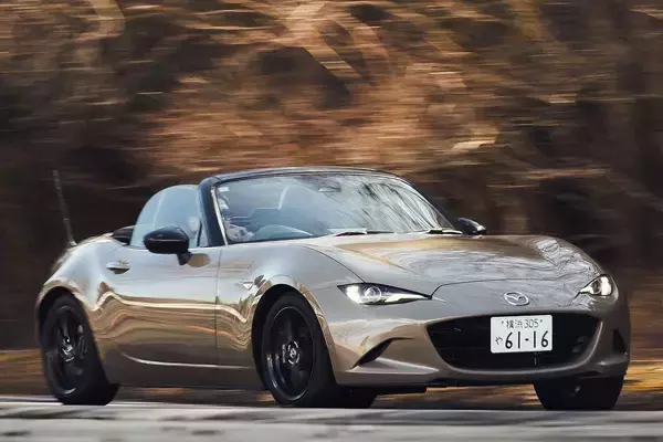 「クルマは軽ければ軽いほどいい……っていわれてなかった？　じつは重いことによるメリットも存在した！」の画像