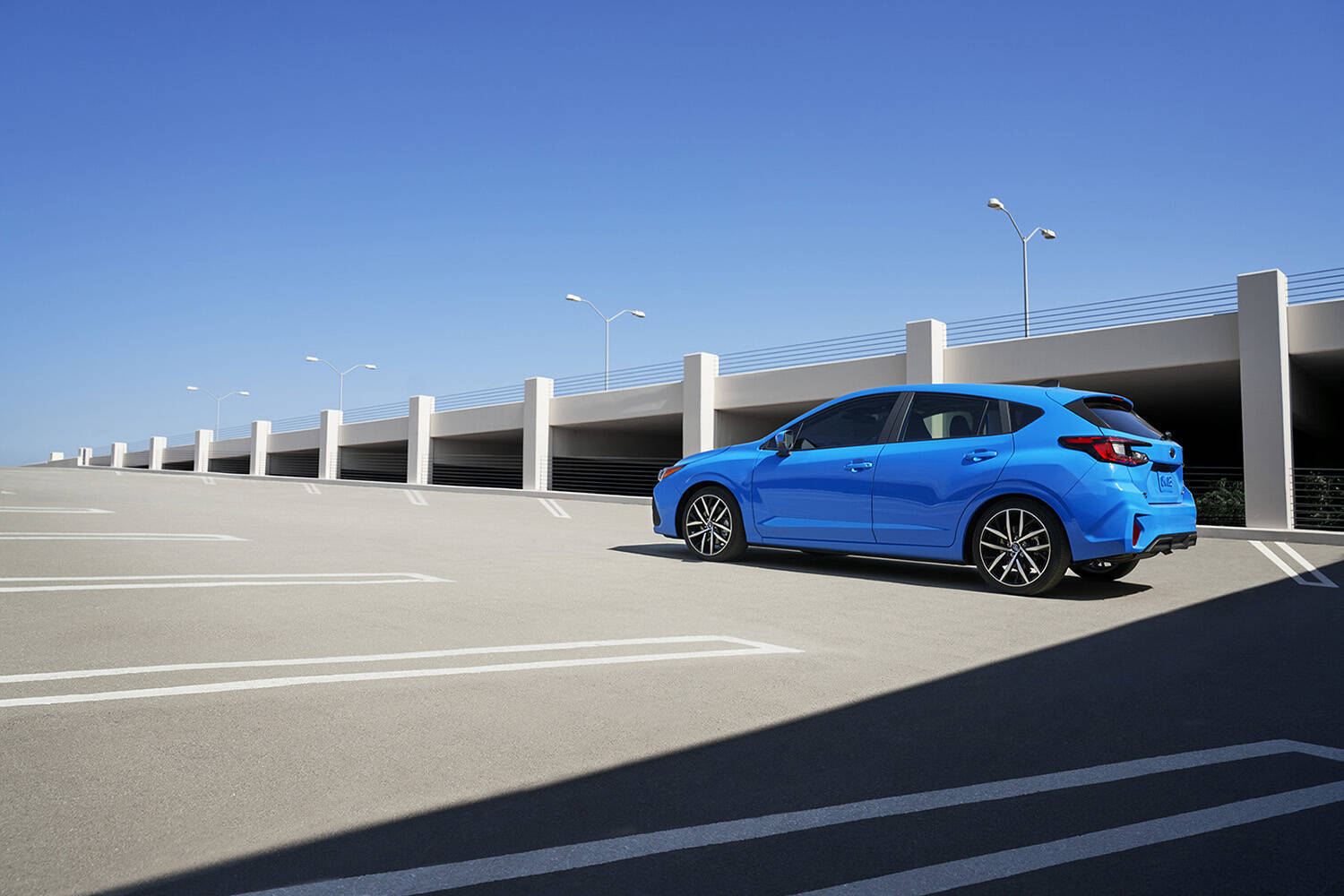 走りも安全性もパワーアップして生まれ変わった６代目が初公開！　米国にてスバル新型インプレッサを発表